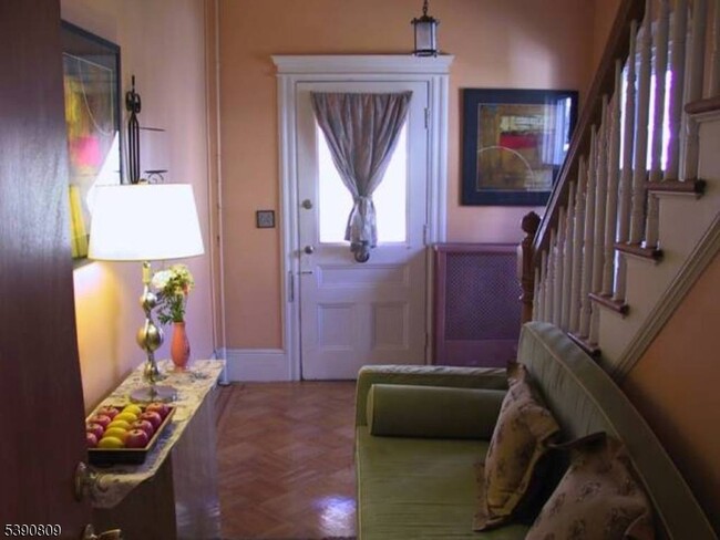 Photo - 177 Ashland Ave Unit 2