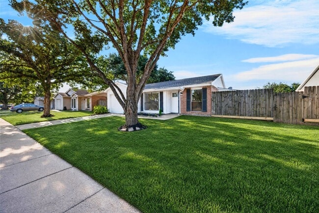 Photo - 24114 4 Sixes Ln