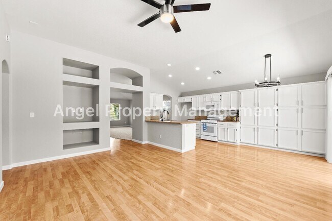 Photo - 10093 Oglethorpe Way