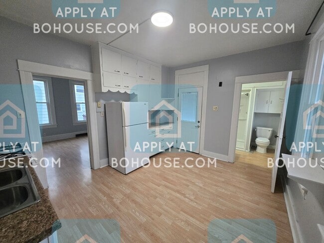 Photo - 3010 McArthur Dr Unit #1 Lower