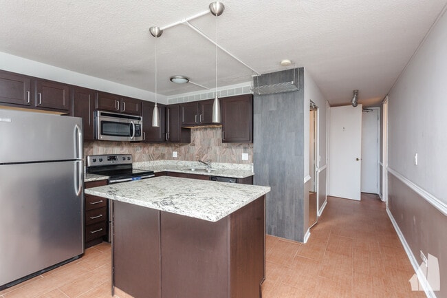 Photo - 2728 N Hampden Ct Unit 1604