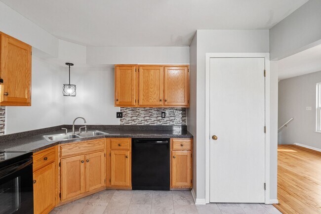 Photo - 2-story Single Family for Rent in the West...