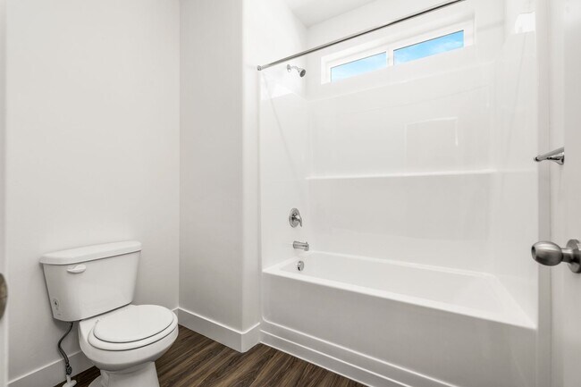 Photo - Right in the Heart of Riverton — Your Perfect Apartment Awaits Unit 1