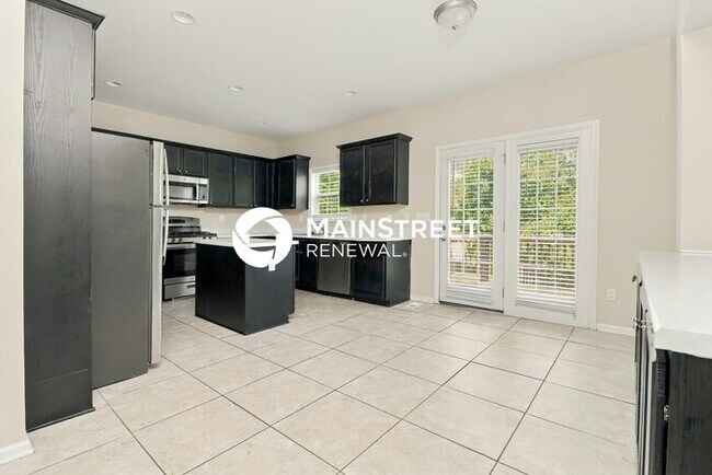 5 Bedroom Pet-Friendly Home in Austell, GA with Main Street Renewal