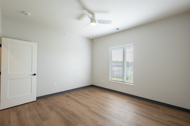Photo - 611 Carey Ave N