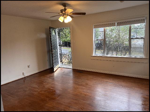 Photo - 5919 Woodlawn Dr