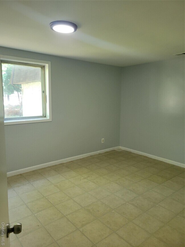 Photo - 240 Schutt Rd Apartment Unit 1B