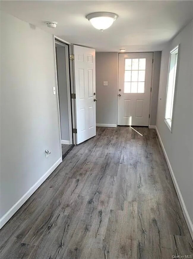 Photo - 11 Center St