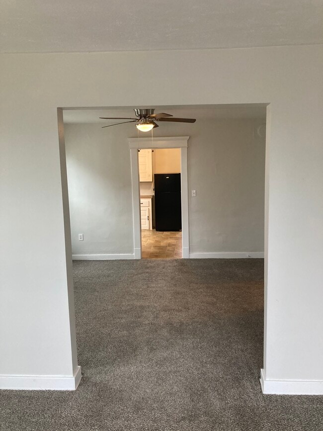 Photo - 735 E 28th St Unit 2