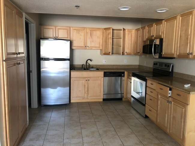 Kitchen - 631 E El Camino Real Unit 203