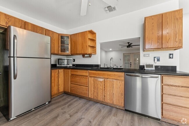 Building Photo - 1217 Holly Ave Rental