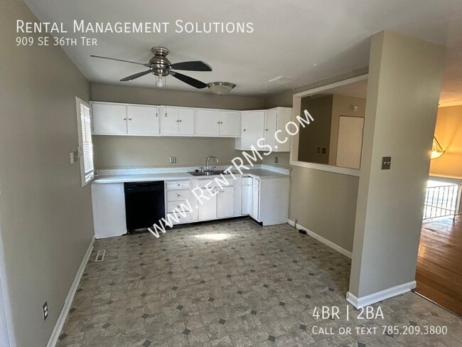 Photo - 909 SE 36th Terrace