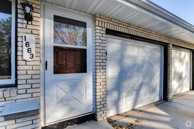 Building Photo - 1663-1665 Leone Unit 1663 Rental