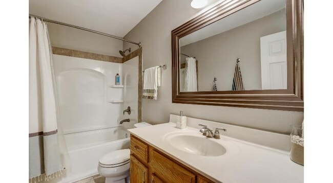 Photo - 142 Heidel Rd Unit #8