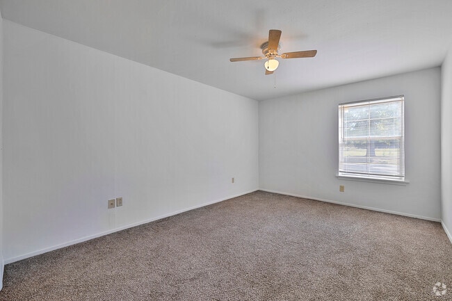 1BR, 1BA - 750SF - Bedroom