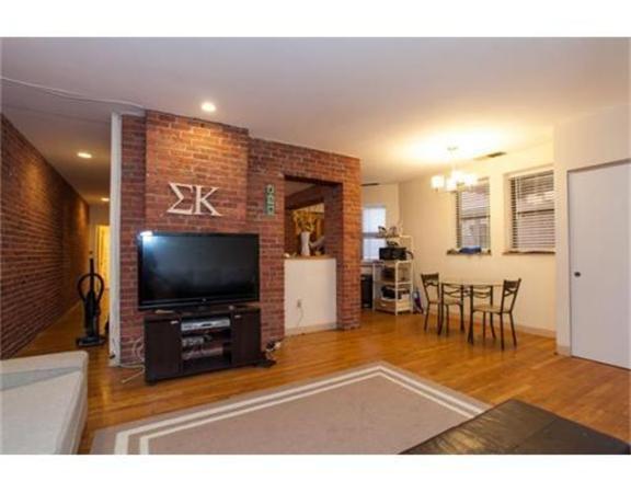 Building Photo - 95 Gainsborough St Unit 105 Rental