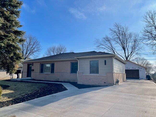 Photo - 15 Bradley Ln