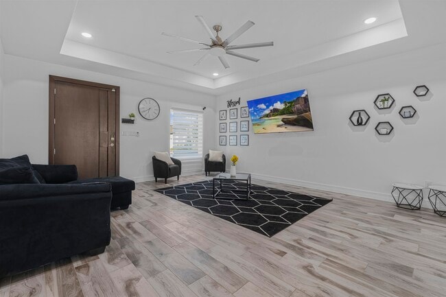 Photo - 1416 Eagles Ln
