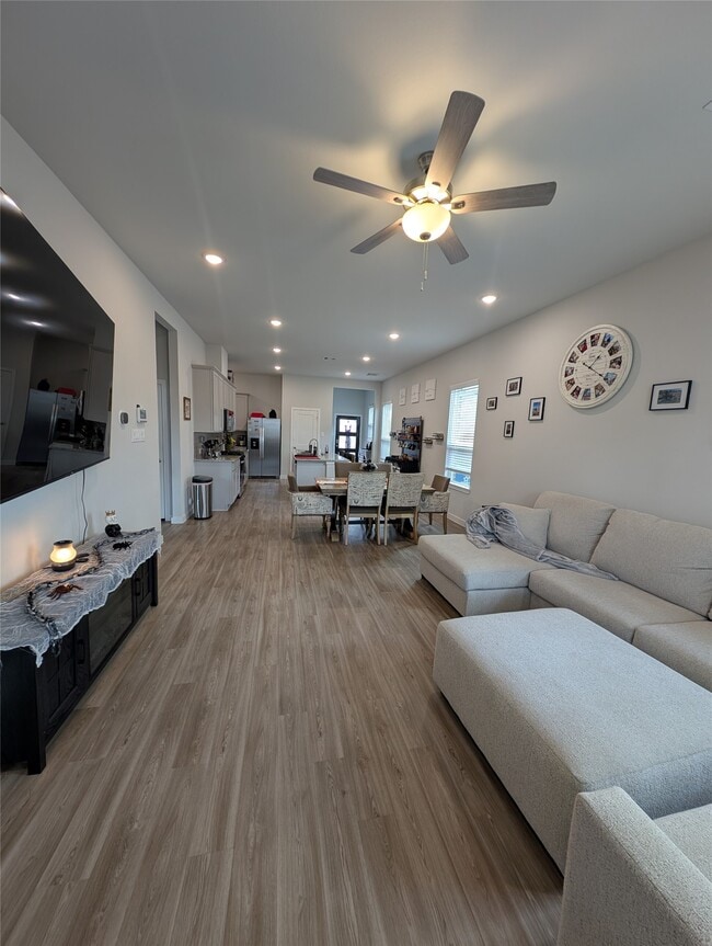 Photo - 21106 Armstrong County Dr