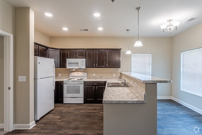 1HAB, 1BA - 690 ft² - Frisco Senior Village