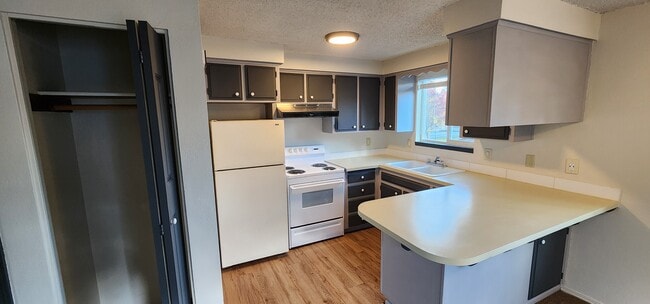 Photo - 2683 12th Pl SE Unidad 2683 12th Pl.