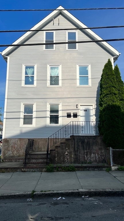 Photo - 339 N Front St Townhome