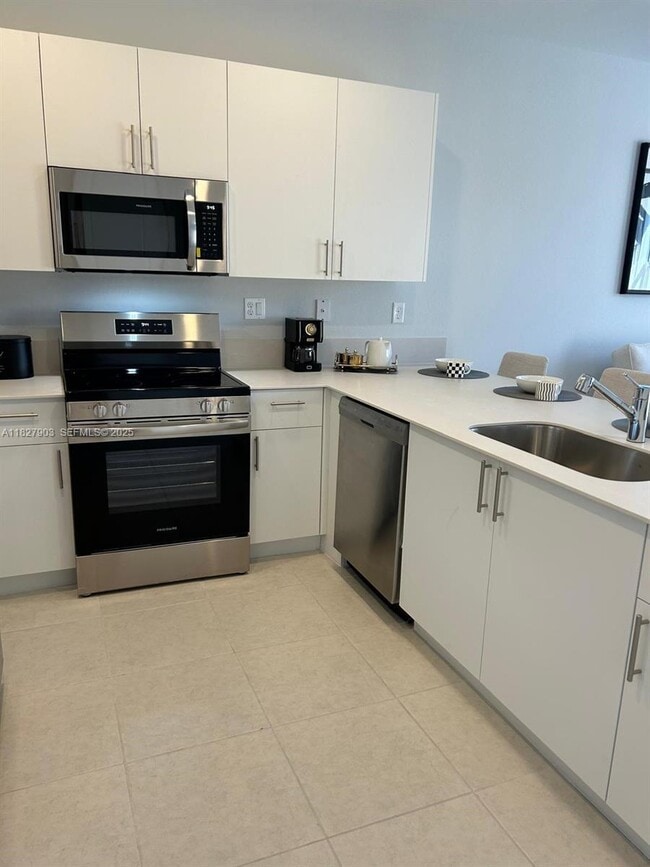 Photo - 1172 SE 1st Ave