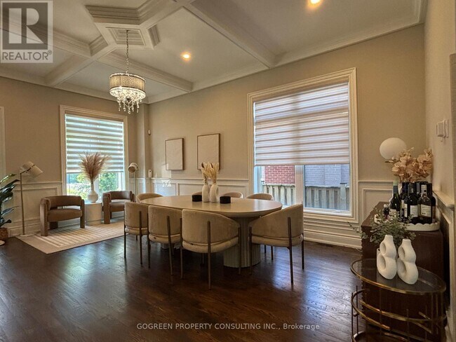 Photo - 329 Paliser Crescent S