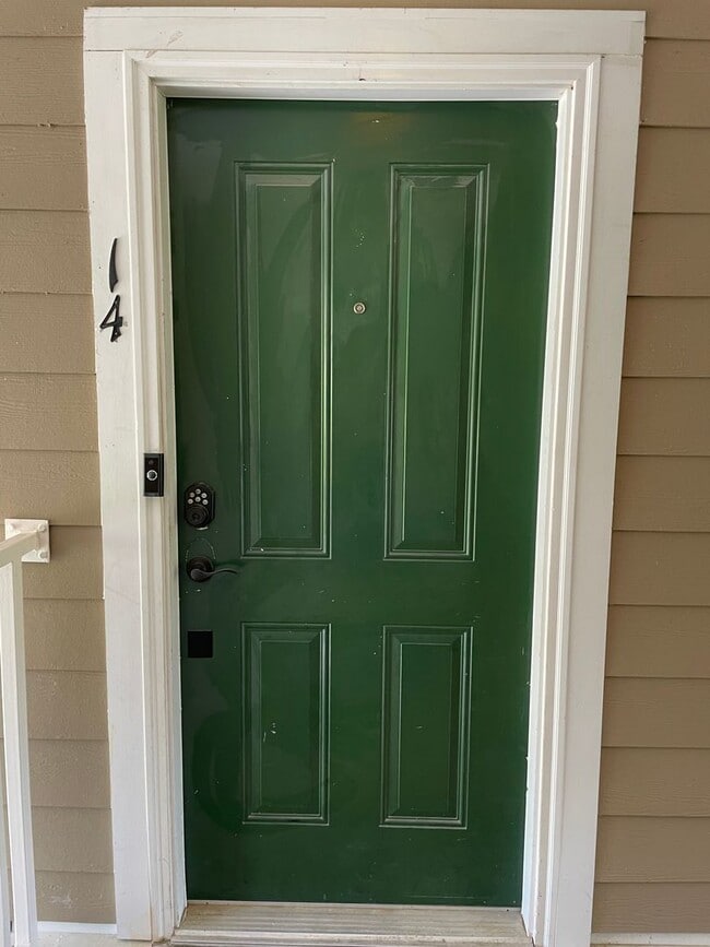 Photo - Move In Ready! Great 2 Bedroom 1 Bath Condo