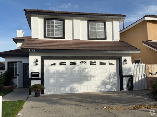 Building Photo - Renovated detached home in Hawaiian Gardens