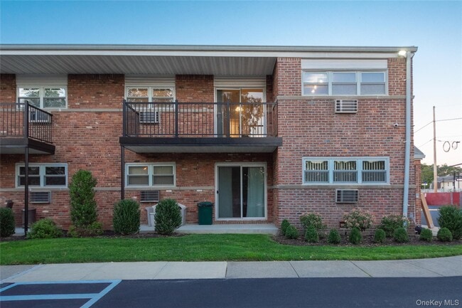 Building Photo - 26 Ivy St Unit 7B Rental