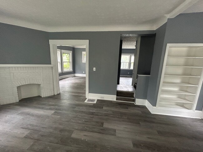 Photo - SECTION 8 and EDEN Accepted! Newly renovat...