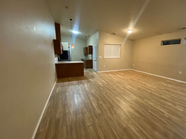 Photo - 310 S David St