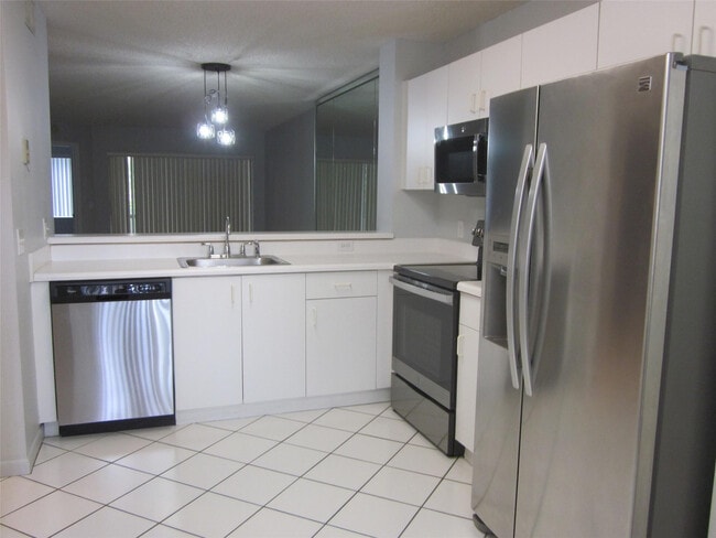 Photo - 7719 Trent Dr Unit 7719