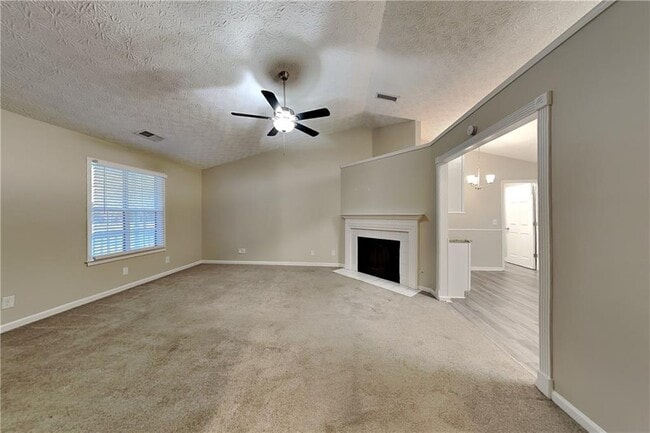 Photo - 163 Springbrooke Trl