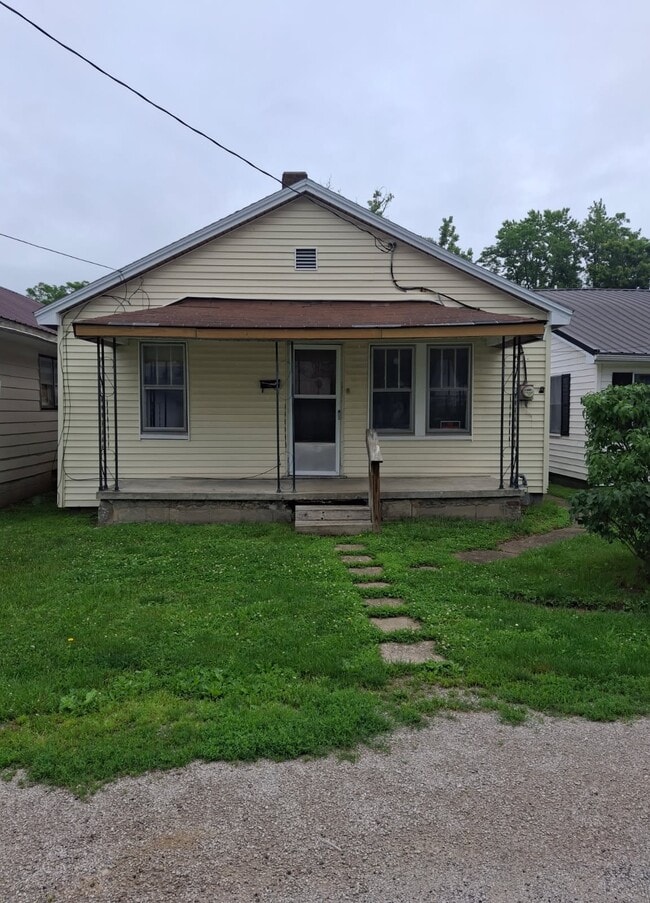 Building Photo - 616 E Front St