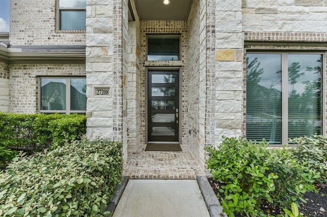 Photo - 27208 Starry Oaks Dr