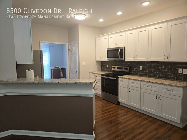 Photo - 8500 Clivedon Dr Unit Raleigh