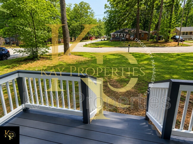 Photo - 1828 Windsor Dr
