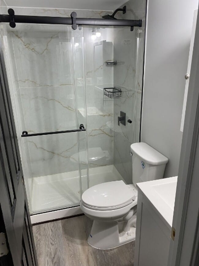 Photo - 2501 Linden Ave Unit BC Available $650 C