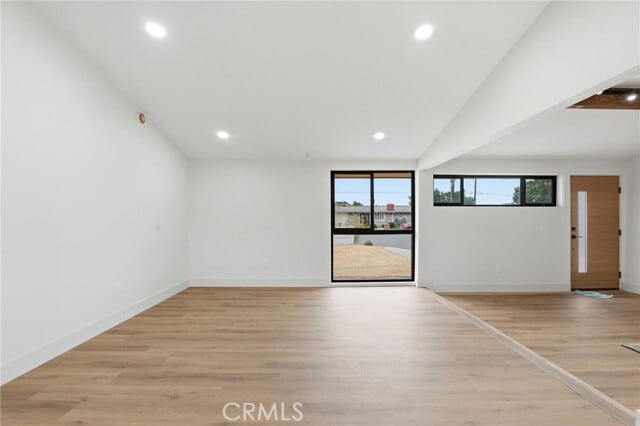 1261 E Ada Ave