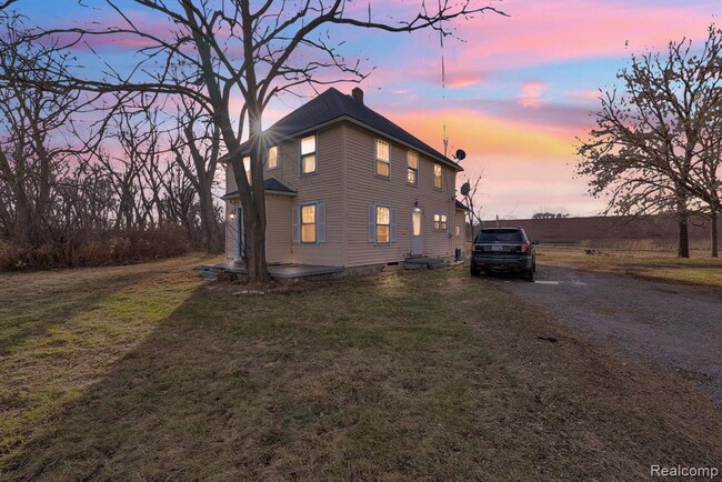 Photo - 3524 S Haggerty Rd