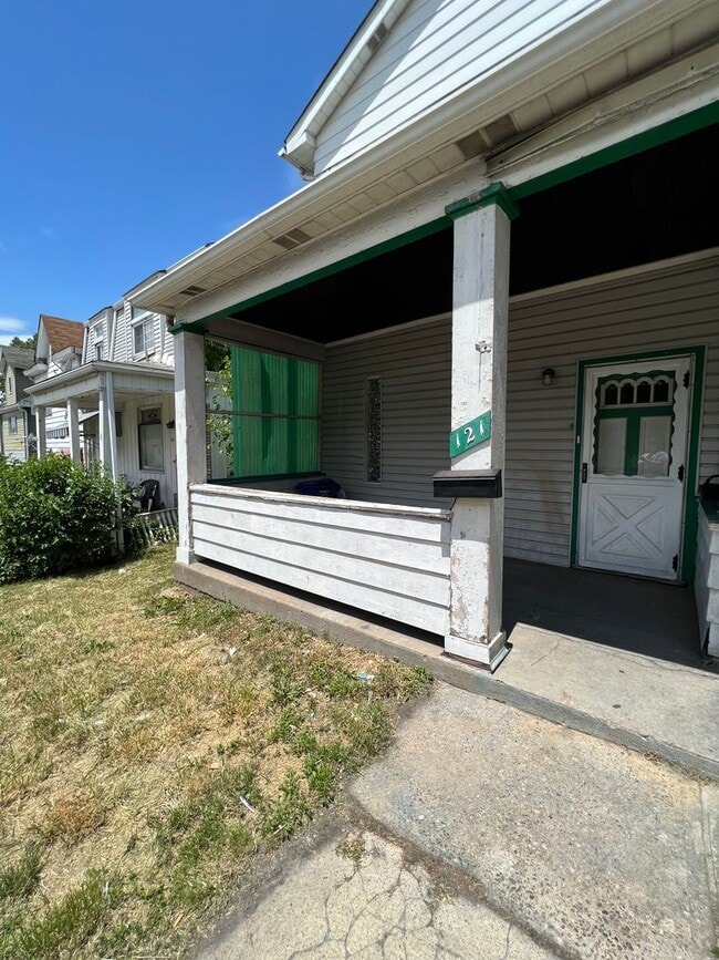 Photo - 121 Bausman St