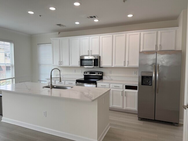 Photo - 2954 Yancey Way
