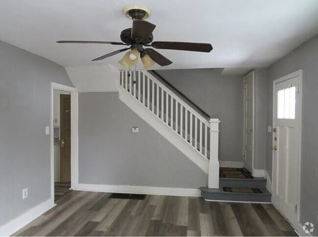 Building Photo - 213 Good St Rental