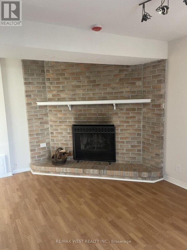 Photo - 2299 Marine Dr