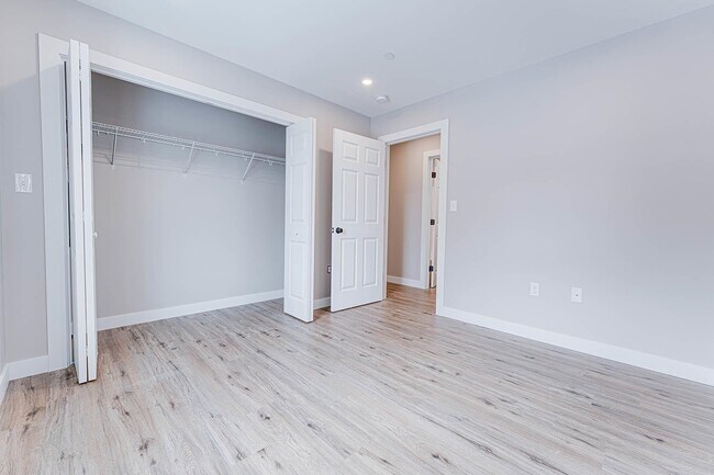 Photo - 3 Strafford Rd Unit 1