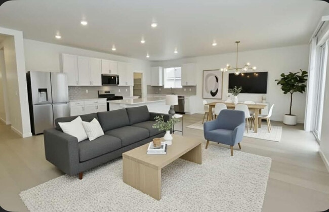 Building Photo - 11138 Overhang St