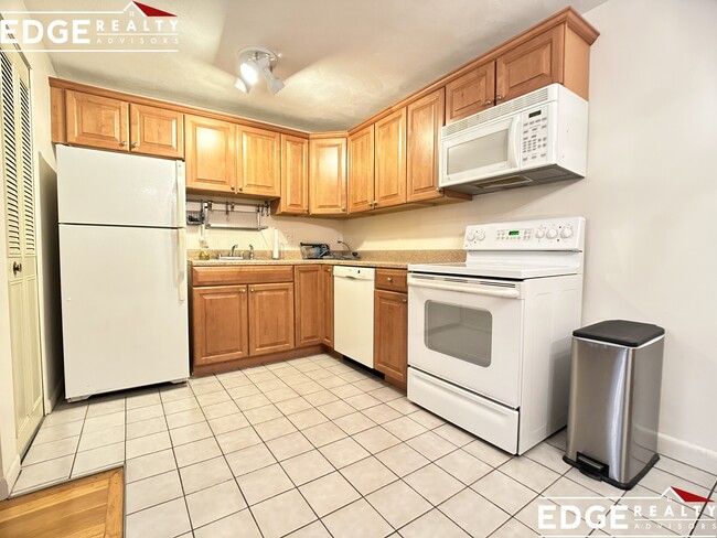 Photo - 39 Englewood Ave Unit 21