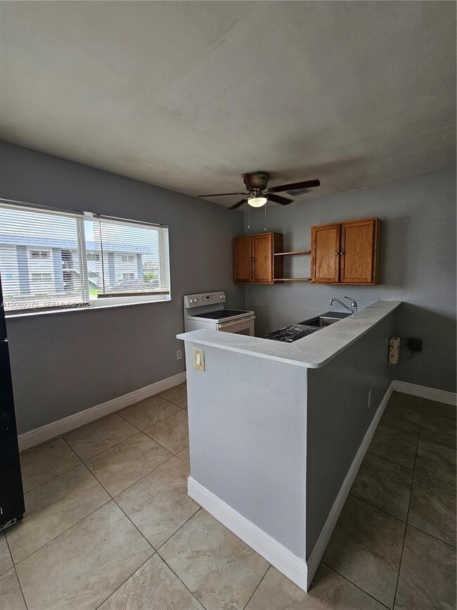 38 W 37th St Unit 38